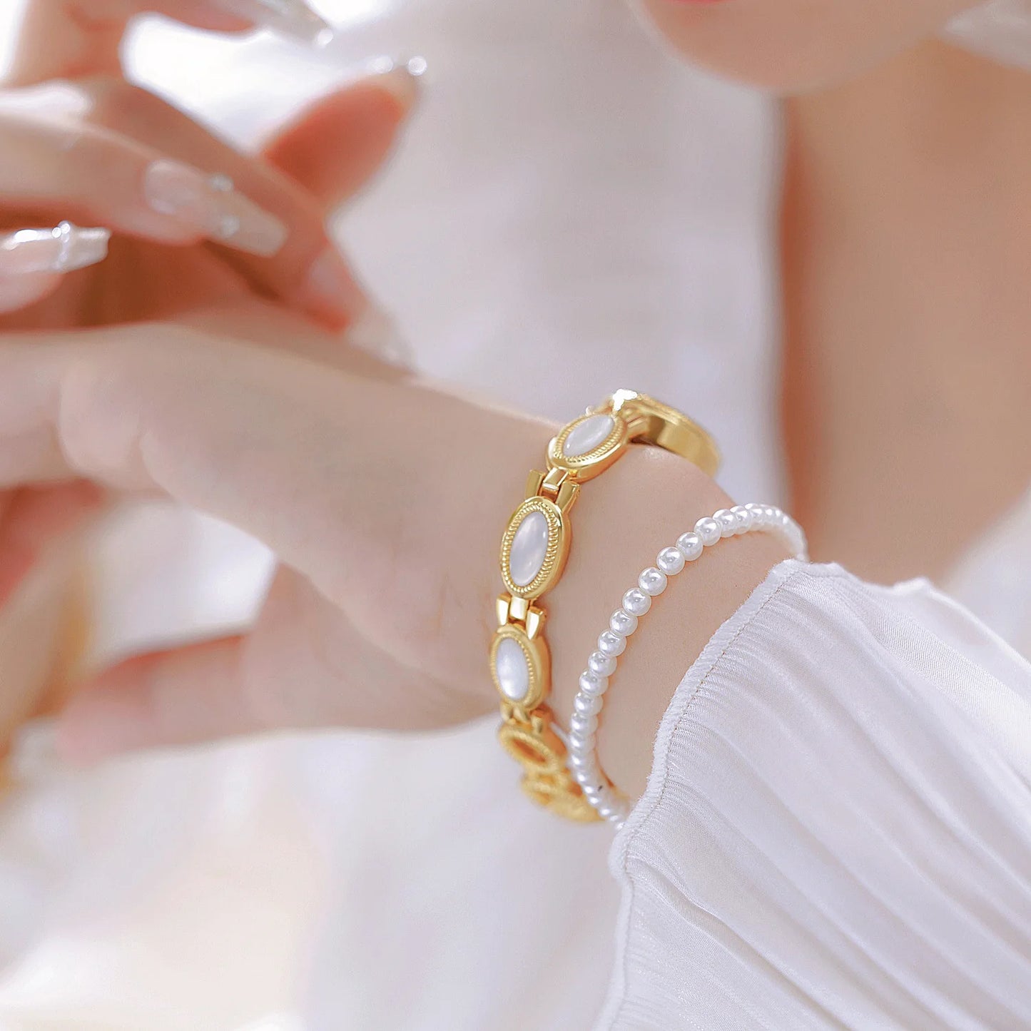 2025 New Women Wrist Watches Luxury Brand Elegant Fashion Ladies Wrist Watches For Female Clock Oval High Quality Gift Dropship