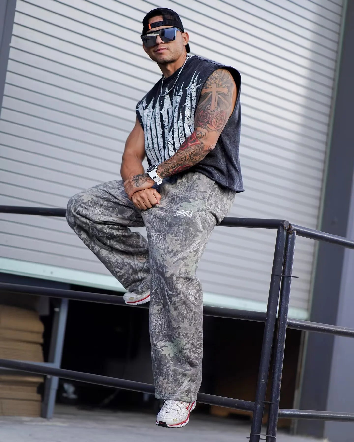 Men's pants New style Spring American digital camouflage print sports fitness Trousers loose and versatile wide-leg pants Man
