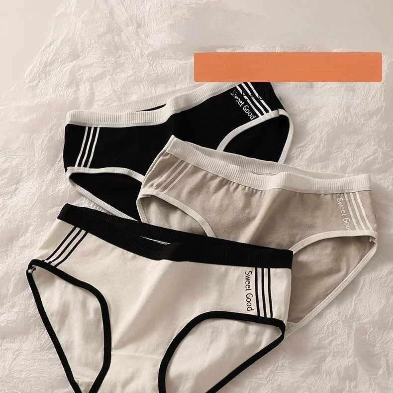 Women Underwear Cotton Crotch Mid Waist Traceless Sexy Panties Japanese Sports Style Girls Breathable Underpants Simple Lingerie