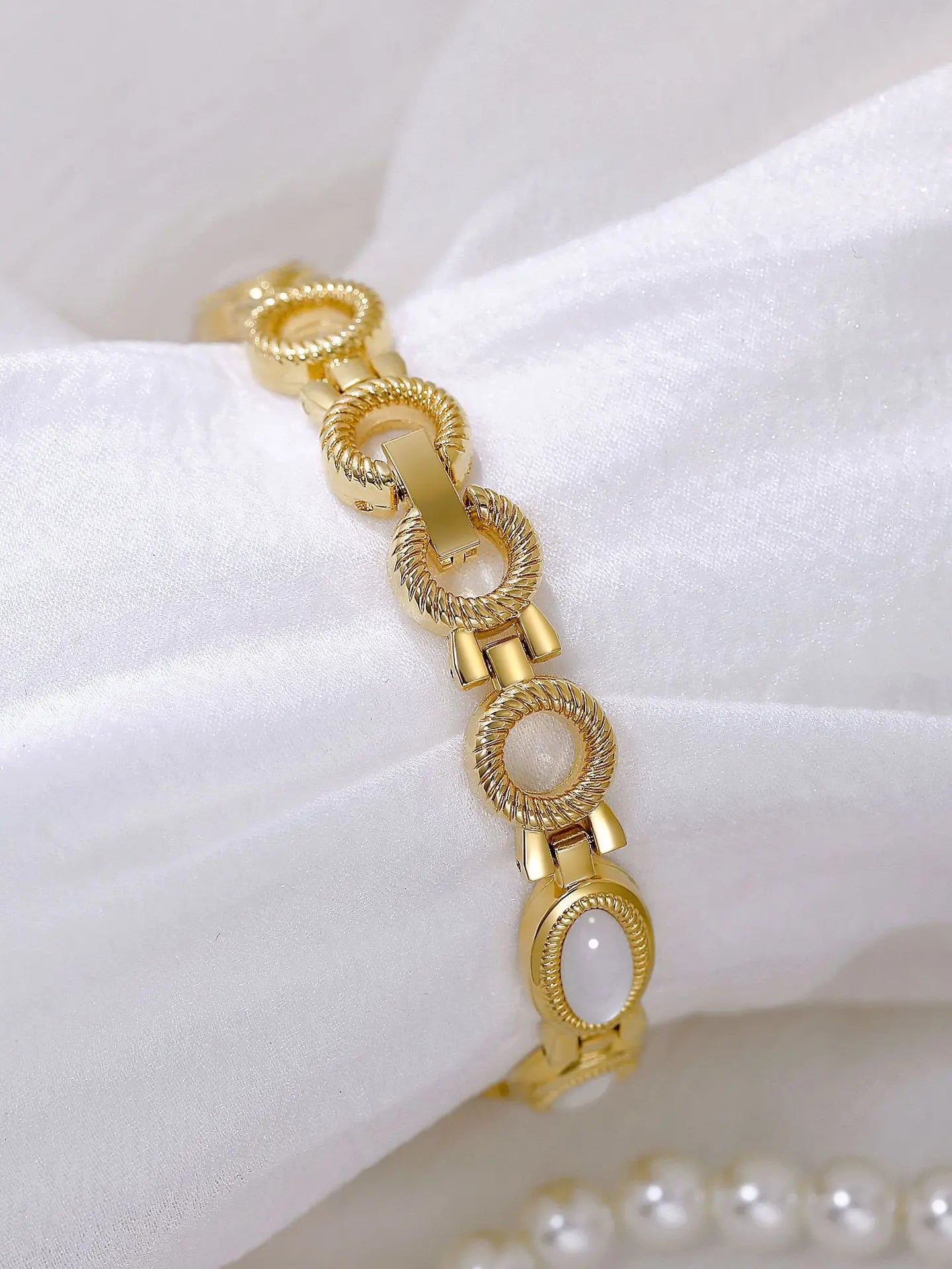 2025 New Women Wrist Watches Luxury Brand Elegant Fashion Ladies Wrist Watches For Female Clock Oval High Quality Gift Dropship