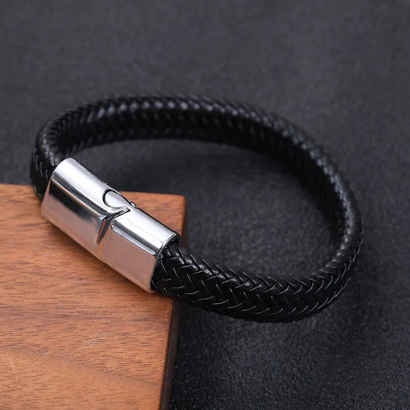 Magnetic Clasp Leather Braided Bracelet Bangle for Men Woven Bracelet Mens Hand Jewellery Leather Bracelet Homme Accessories