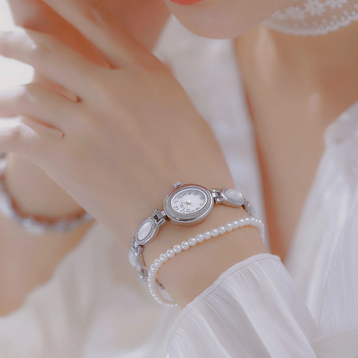 2025 New Women Wrist Watches Luxury Brand Elegant Fashion Ladies Wrist Watches For Female Clock Oval High Quality Gift Dropship