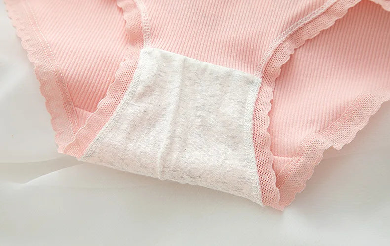 Women's Underwear Briefs Female Cartoon Strawberry Bear Cotton Panties Underpants Low Waist Pantys Ladies Breathable Lingerie