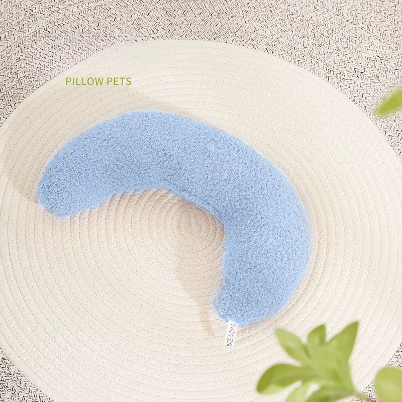 Pet Home Products Small Pillow Soft Cat and Dog Universal Pillow Creative Crescent Shaped Cervical Protection Pet Products
