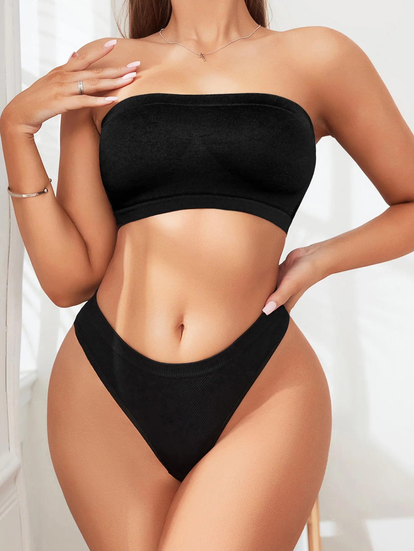 Women's underwear: breathable, versatile, strapless, seamless, wrake-around, sports, and bras that prevent exposure