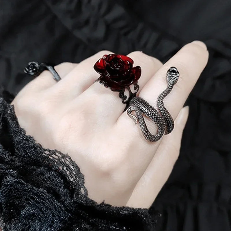 Punk Gothic Red Rose Rings Adjustable Hollow Rings for Women Witch Pagan Vintage Halloween Cool Girl Gift Party Jewelry Gift