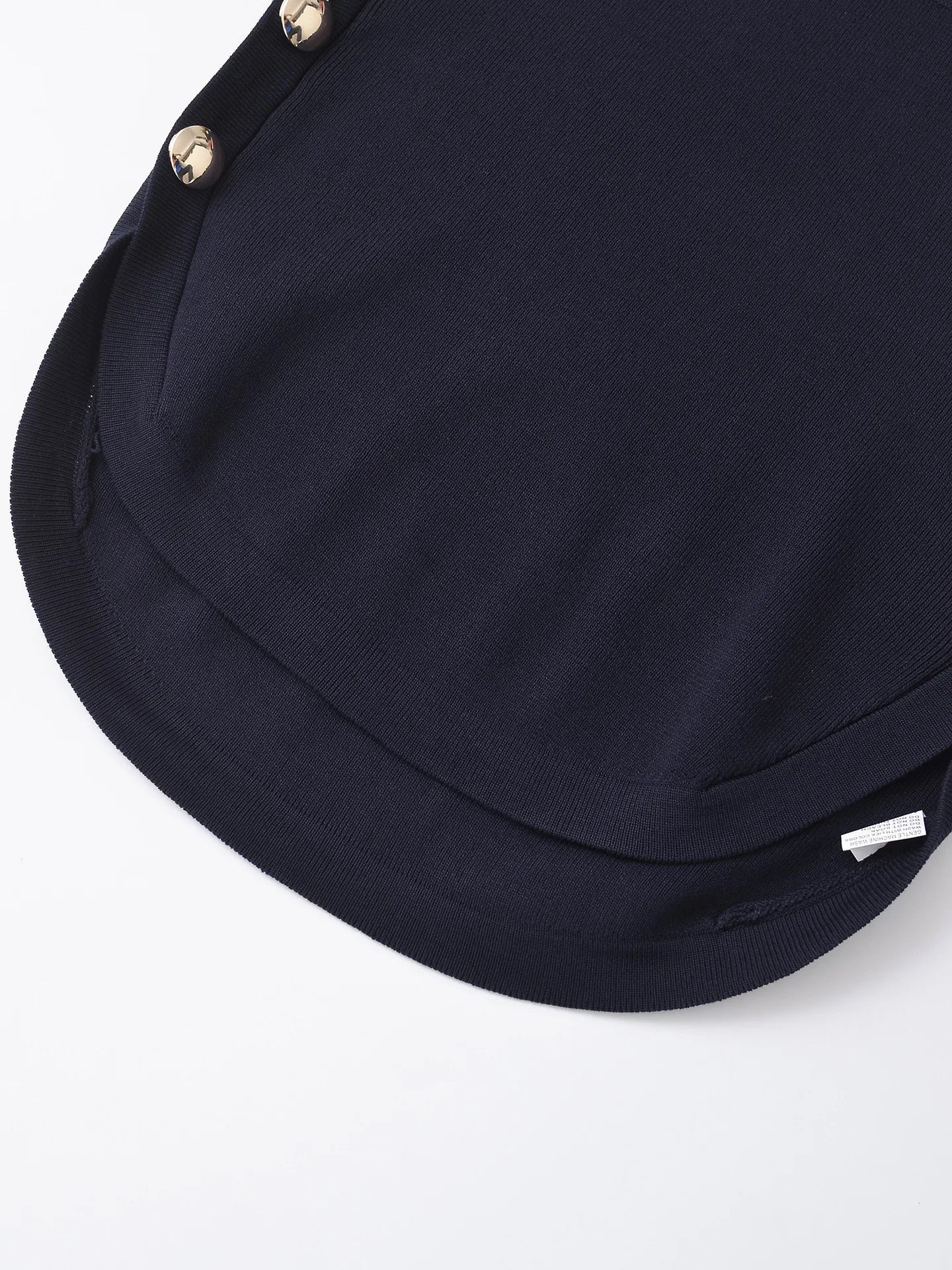 2025   Women's  Chic  Sleeveless  Top  with  Side  Buckles  Asymmetrical Hem  Casual O-neck Crop Top