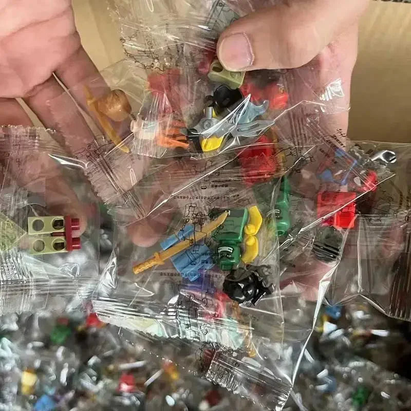 Kids's toys building blocks movies games anime 5000 random styles mini dolls 50-400 pcs randomly selected toy wholesale store