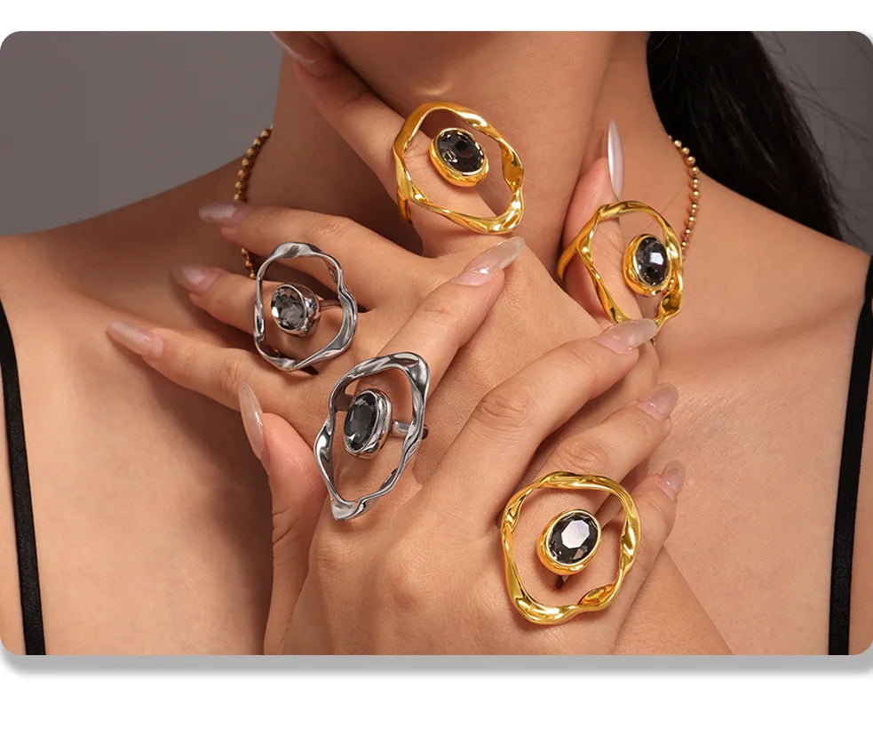 Irregular Twist Geometric Hyperbole Ring With Large Rhinestone For Women 18k Gold Plated Waterproof Women's Aesthetic Rings